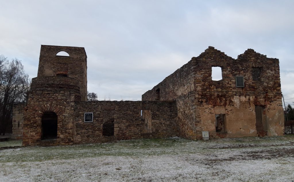 Ruiny huty Józef w Samsonowie